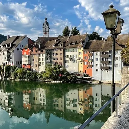 Apartment Panorama-wohnung In Mit Carport Und Bahn-bus-gratis Konus