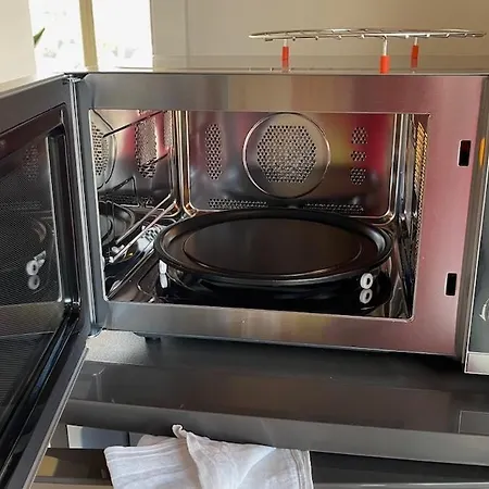 Panorama-wohnung In Mit Carport Und Bahn-bus-gratis Konus Apartment *