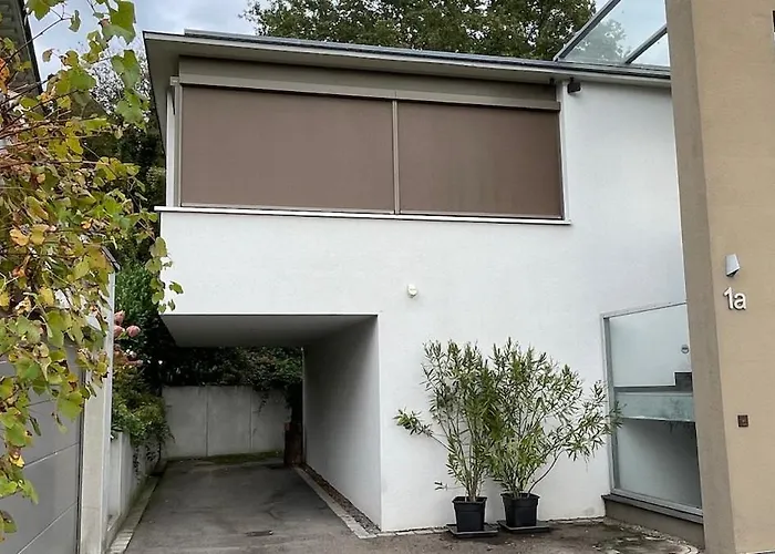 Apartment Panorama-wohnung In Mit Carport Und Bahn-bus-gratis Konus *